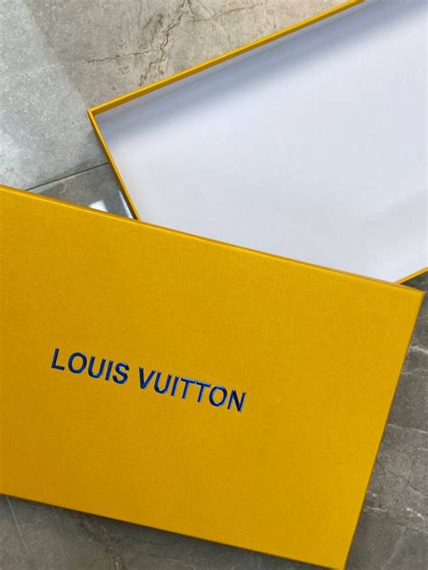 louis vuitton коробка|louis vuitton clothing.